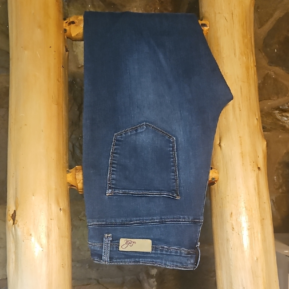 Lola Jeans Melissa High Rise  Fit